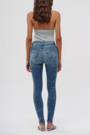 Skinny Jeans Tiro Medio - Azul Lavado