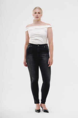 Skinny Jeans Curvy - Negro Carbón